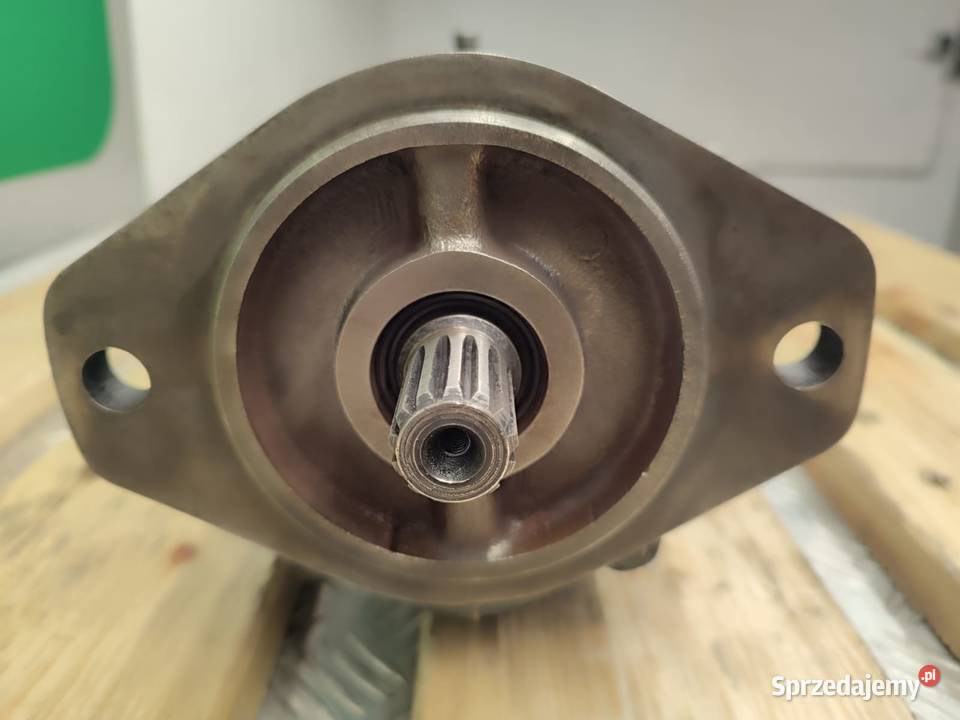 Pompa hydrauliczna 7457Y Parker Wilkowo sprzedam