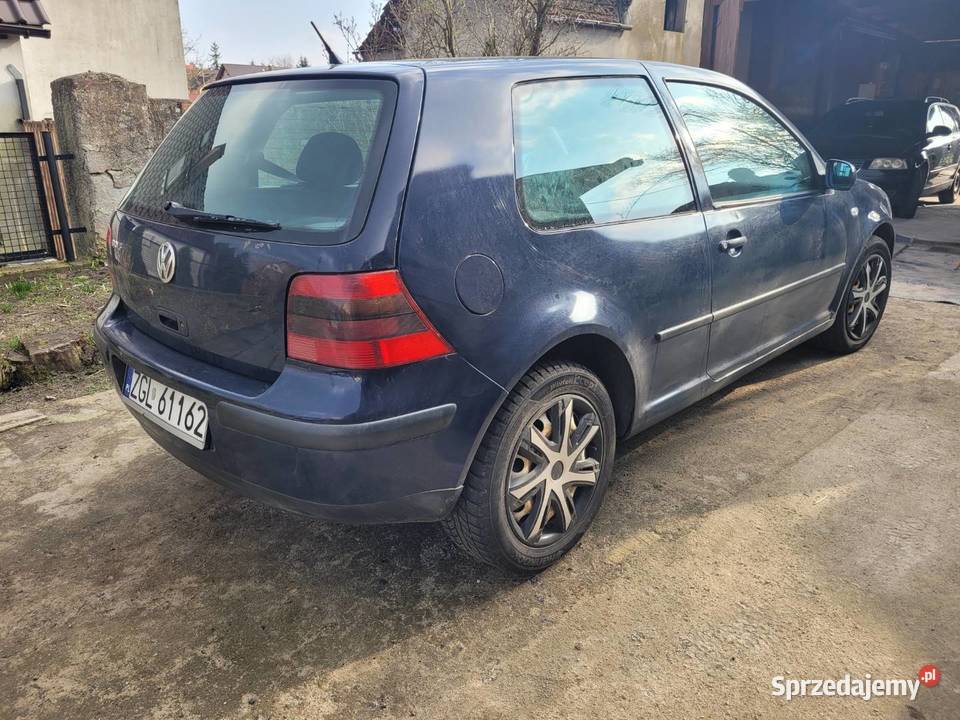 Syndyk sprzeda Volkswagen Golf IV Szczecin