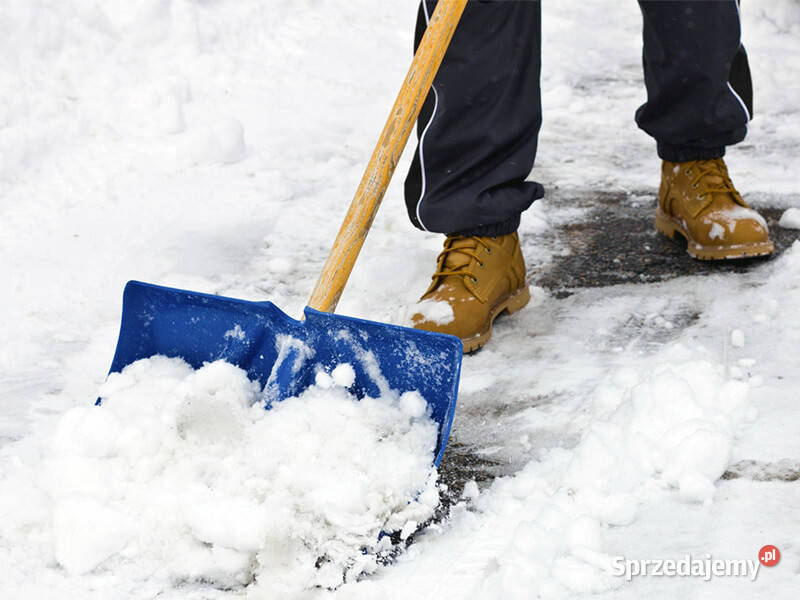 Odśnieżanie prywatnych posesji chodnikow Kurnędz
