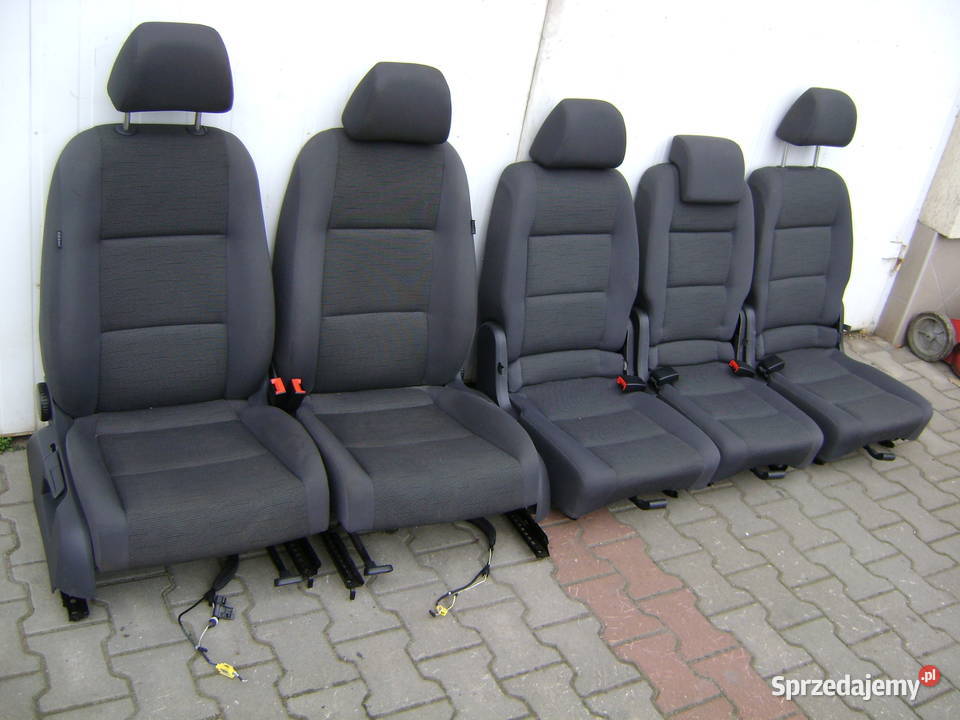 VW TOURAN LIFT FOTELE PRZÓD TYŁ BOCZKI TAPICERKA osobowe pomorskie sprzedam