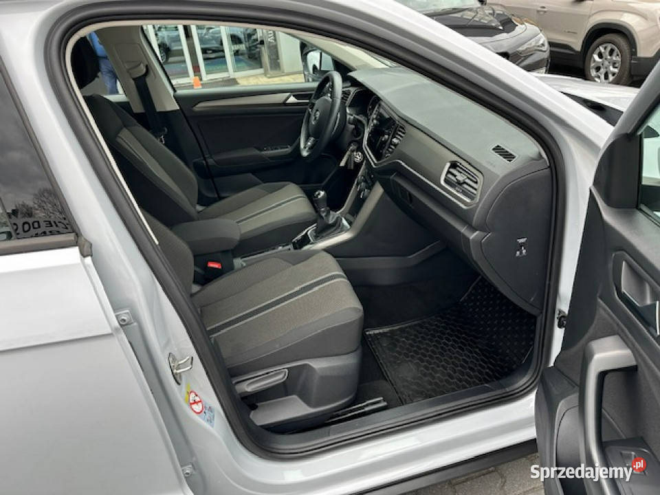 Volkswagen TRoc 10 110 Advance manual I 20172025 Tychy