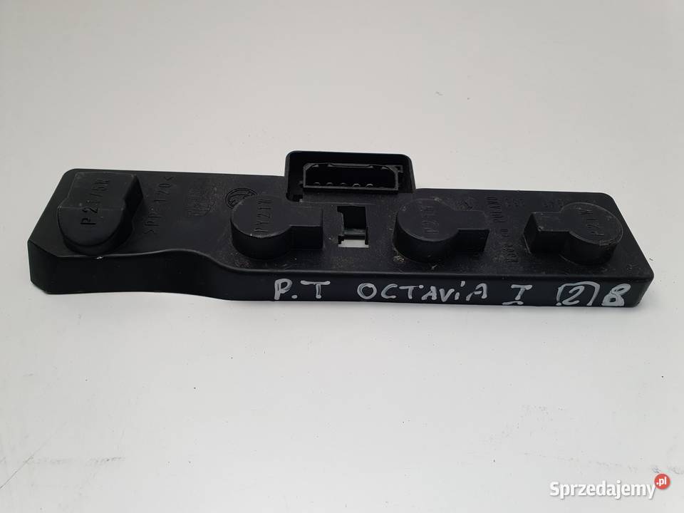 WKŁAD LAMPY Skoda Octavia I PRAWY TYŁ PASAŻERA Chełm sprzedam