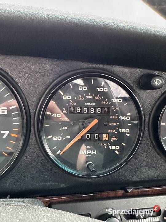 Porsche 911 964 Carrera 4 Cabrio skórzana tapicerka Opole