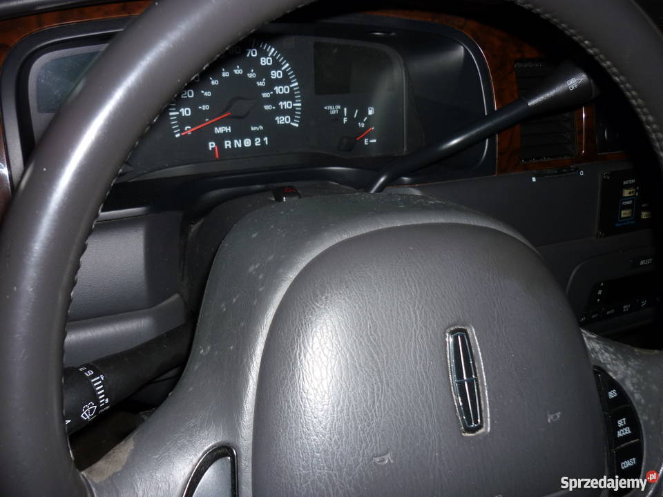 Limuzyna LINCOLN TOWN CAR Sedan / Limuzyna Mielec