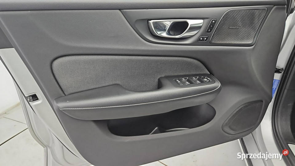 Volvo S60 T8 AWD PlugIn Hybrid Z Polskiego sprzedam