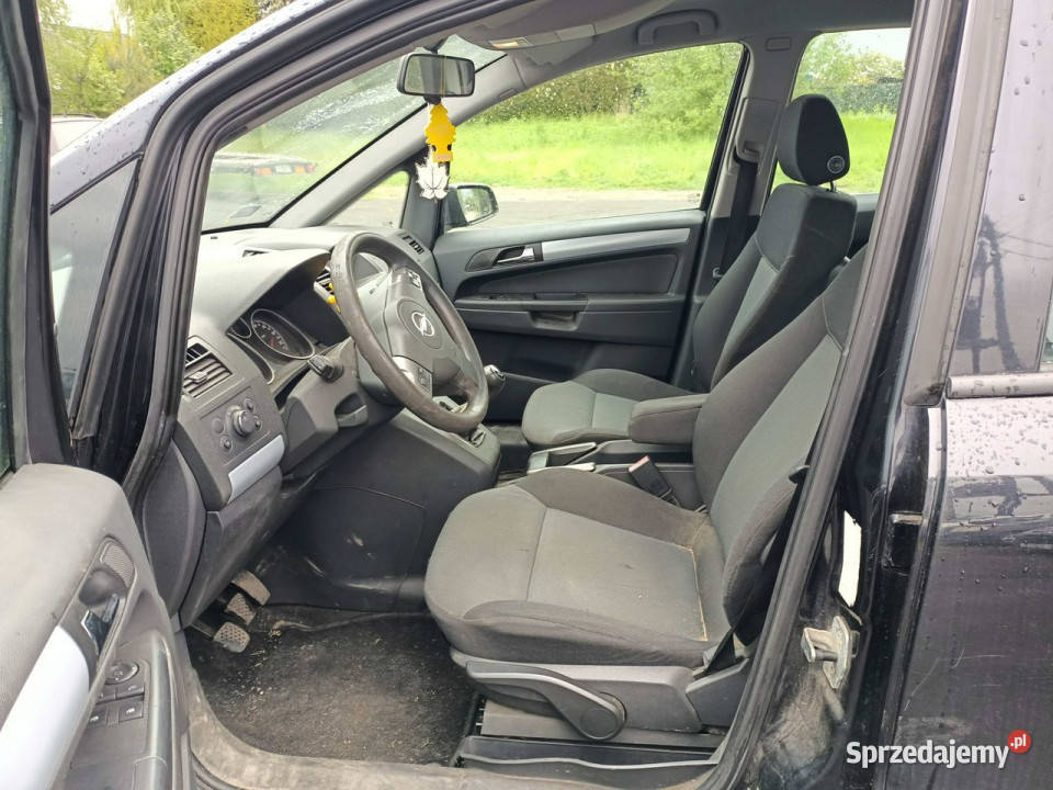Opel Zafira Opel Zafira 19CDTI 101 06r 7os B czarny sprzedam