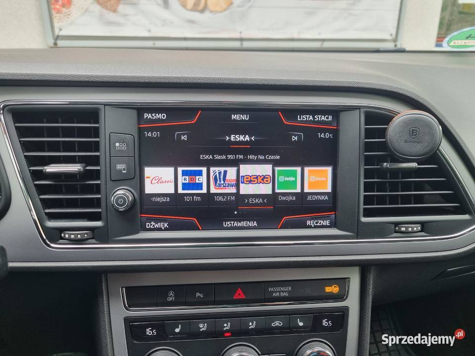 Prywatnie Polski salon Niewielki przebieg śląskie Dąbrowa Górnicza