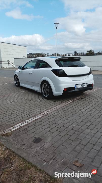 Opel Astra OPC line 111Jahre Rok produkcji 2010 Wikielec