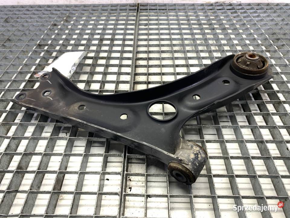 WAHACZ LEWY PRZÓD HYUNDAI i30 Hatchback