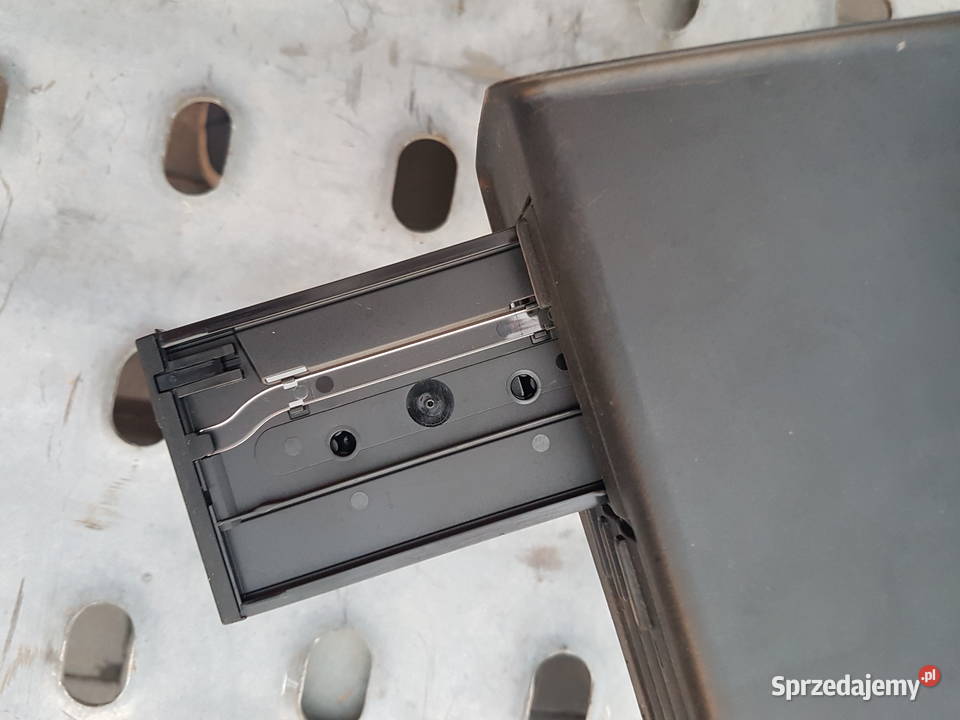 VW GOLF III VENTO SCHOWEK BOX NA KASETY Turek sprzedam