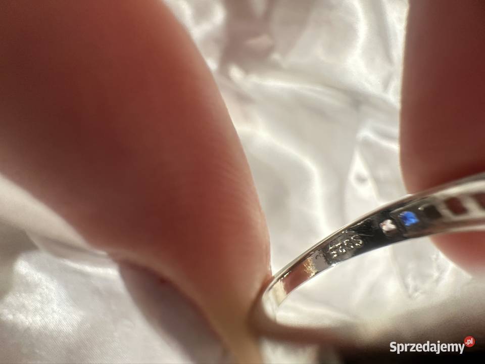 pierścień