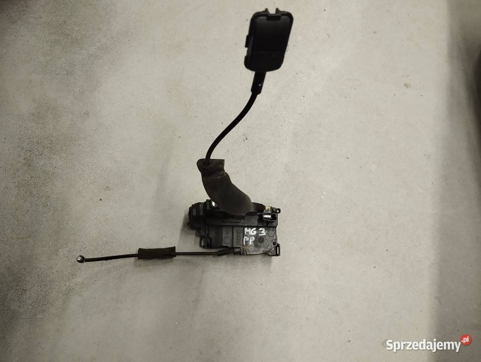 Zamek drzwi prawy przód Megane III 805020001R Łask