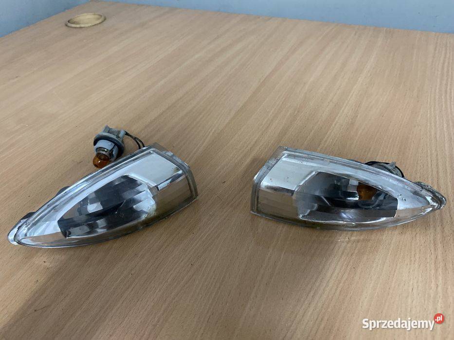 Piaggio Vespa Kierunkowskazy Migacze prawy lewy Poznań sprzedam