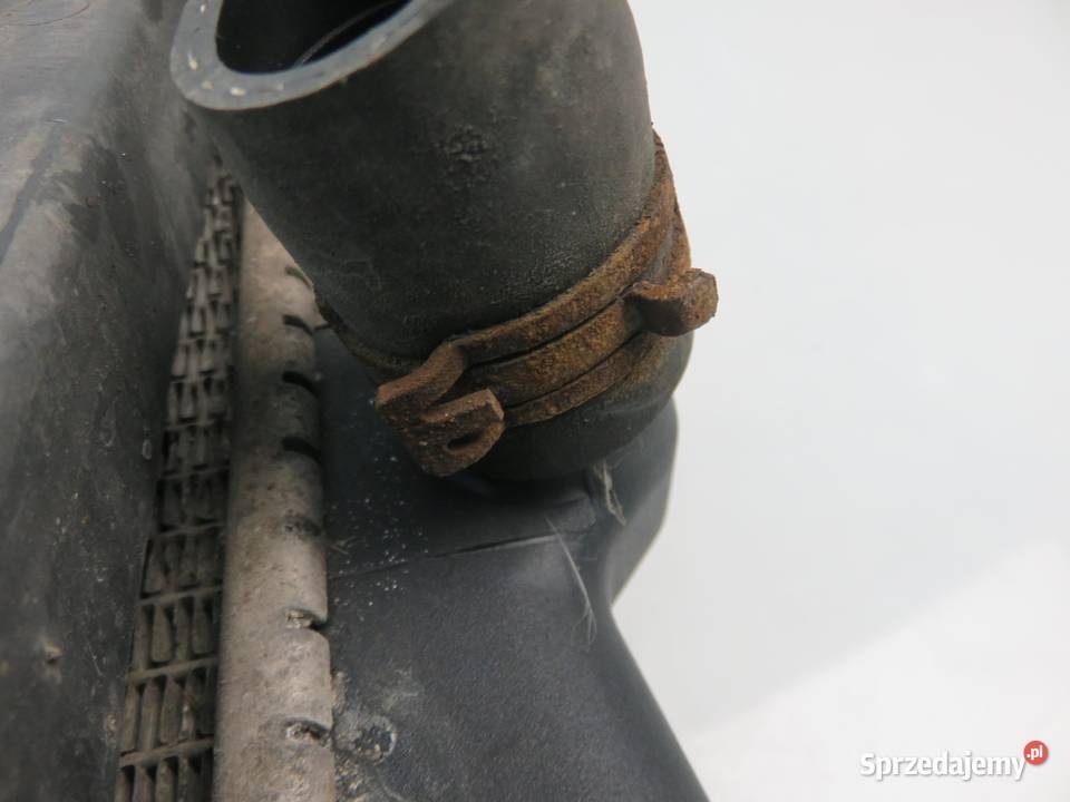 CHŁODNICA WENTYLATOR MITSUBISHI COLT VI 11 osobowe