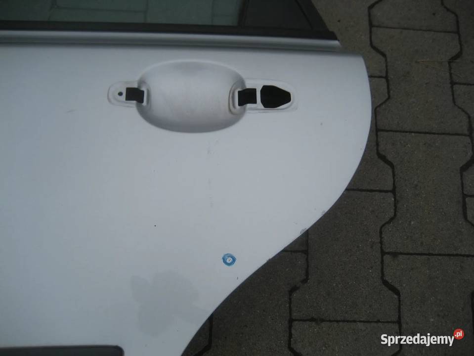 volvo v50 0412r drzwi tył lewe kod 426 26 Rakoniewice