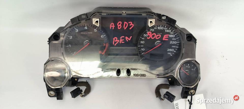 LICZNIK ZEGAR AUDI A8 D3 4E0920900E Lipno