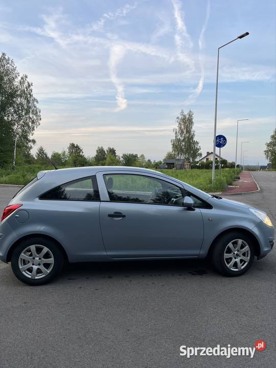 Opel Corsa D 10 16V 2009r 135 stan