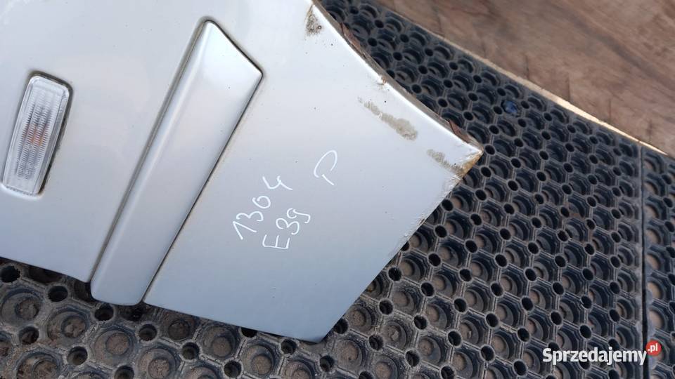 BMW 5 E39 LIFT KOMBI BŁOTNIK PRZÓD PRAWY 3547 Zbierkowo