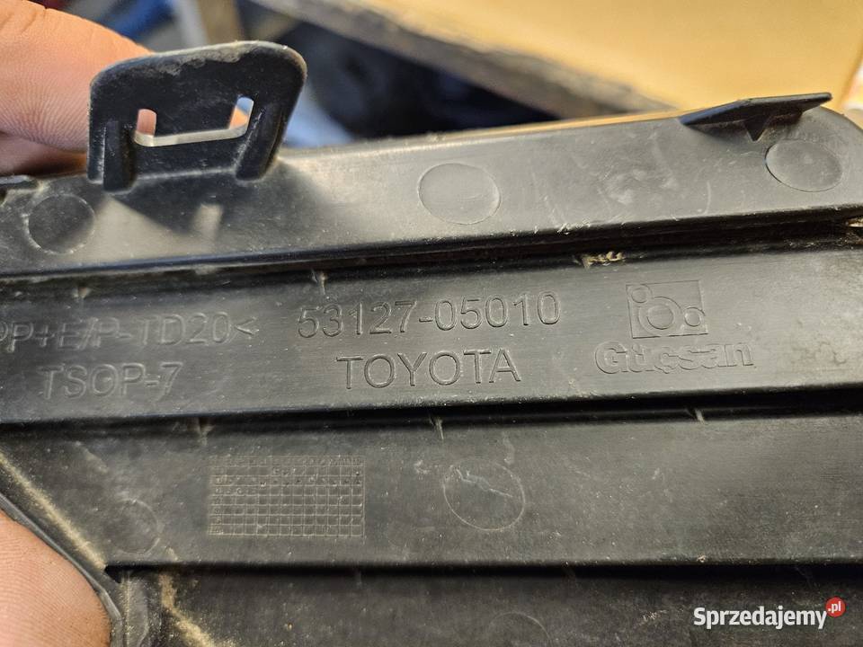 TOYOTA AVENSIS T27 KRATKA PRAWA ZDERZAKA PRZÓD Międzychód