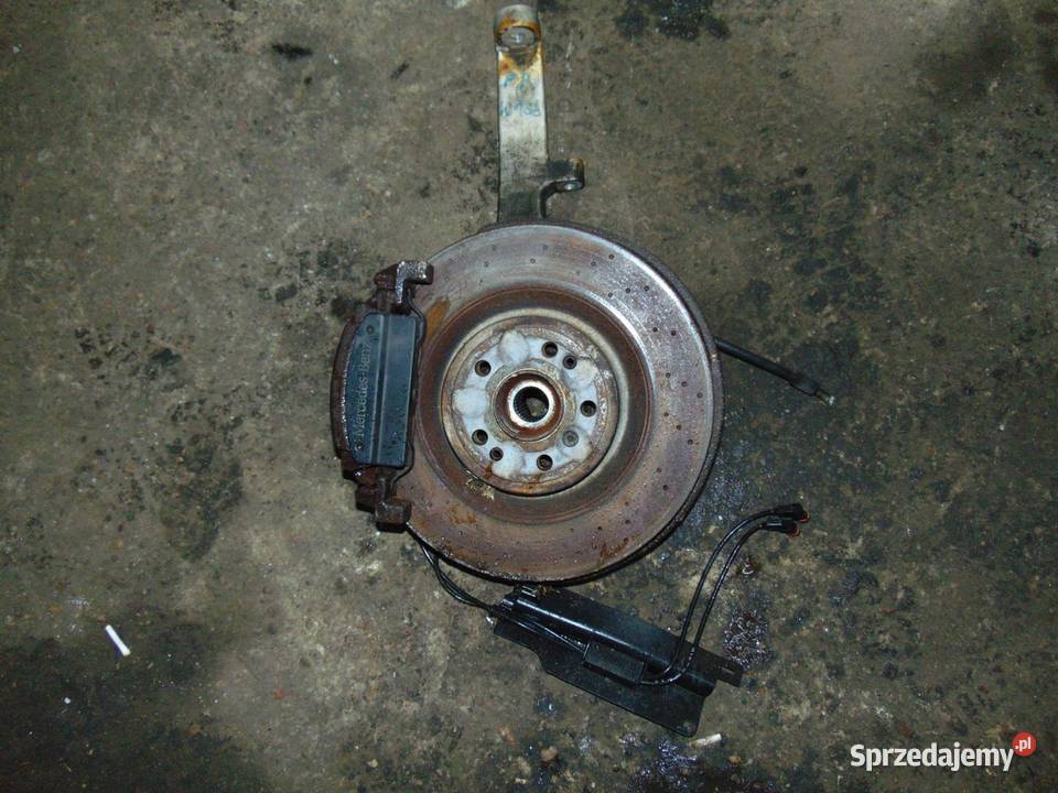 PIASTA ZWROTNICA PRAWY PRZÓD MERCEDES W166 30
