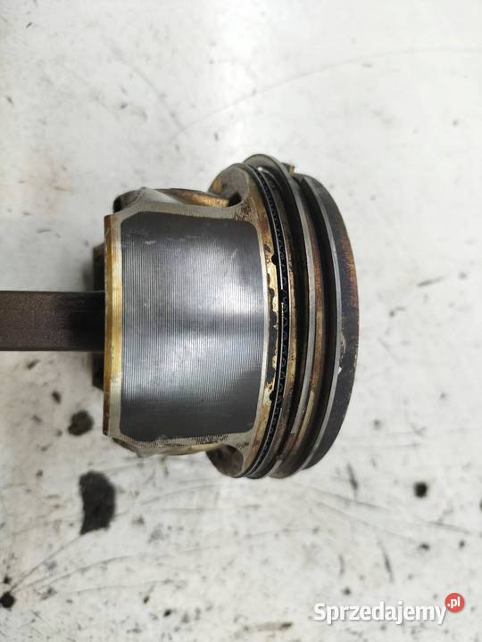 TŁOK KORBOWÓD 076182 14 TSI Audi A3 II 20032013