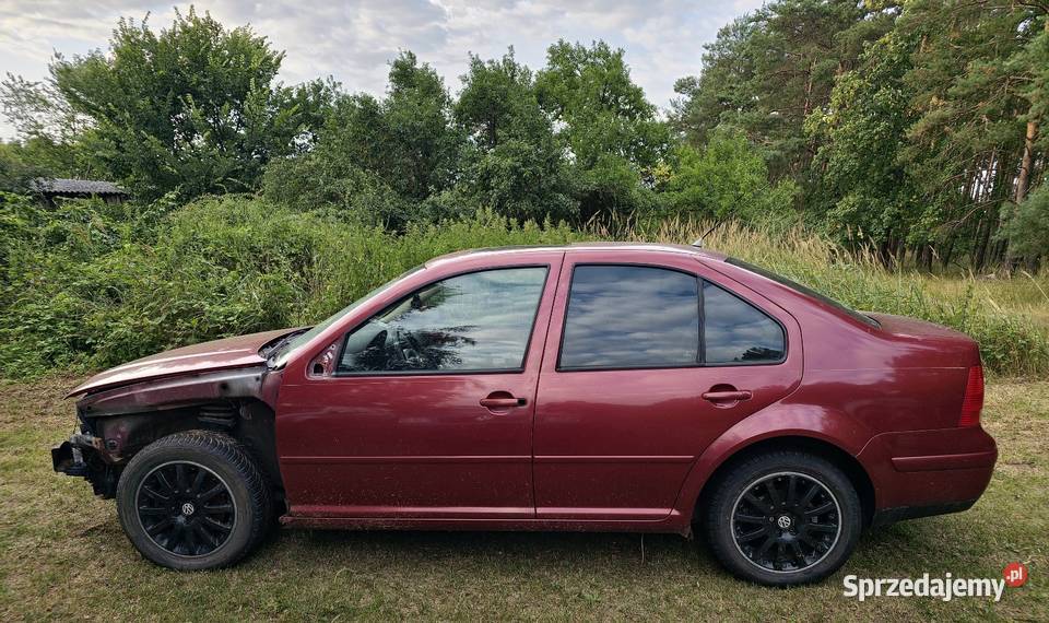 VW Bora Jetta MK4 20 AVH LC3K części blacharskie Bielinek
