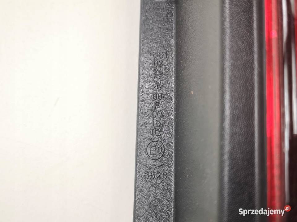 LAMPA PRAWY TYŁ CITROEN BERLINGO 19982005 NOWA osobowe
