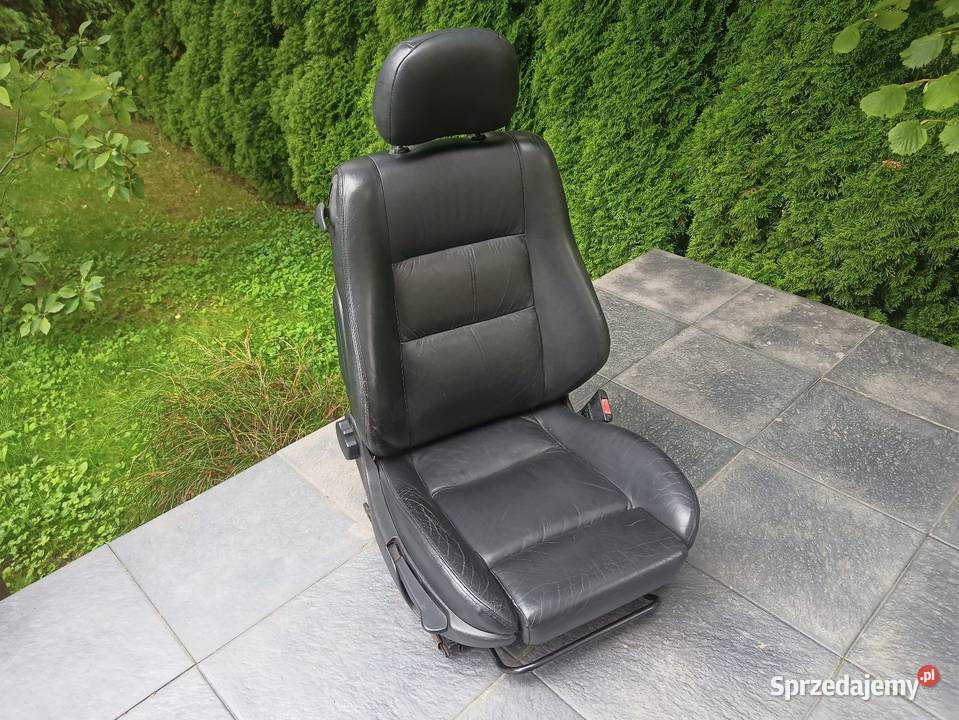 Opel Astra G Bertone Coupe 3d fotele przednie osobowe