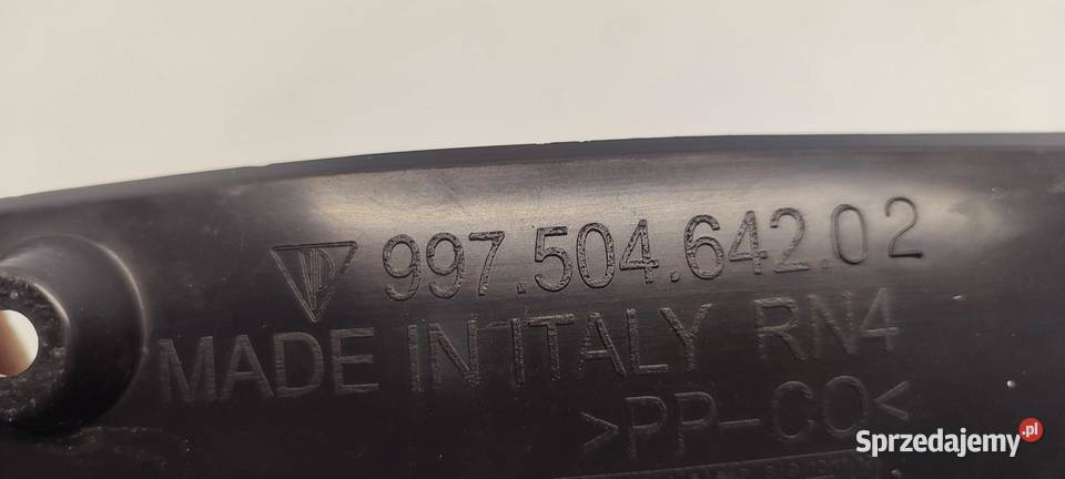 PORSCHE CAYMAN S OSŁONA BŁOTNIKA PRAWA