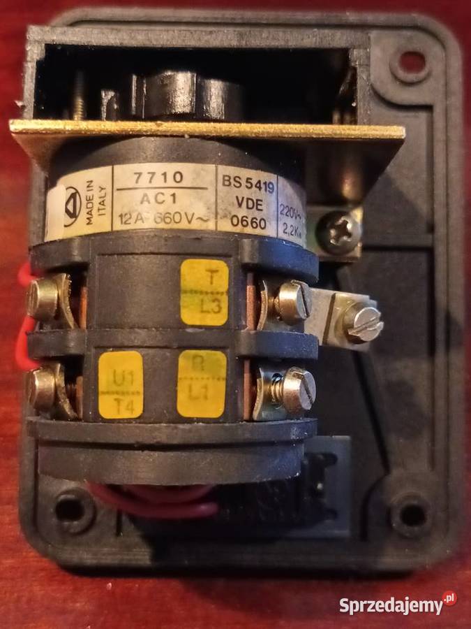 Przełącznik nożny Brevettato 660V firmy włoskiej łódzkie Aleksandrów Łódzki sprzedam