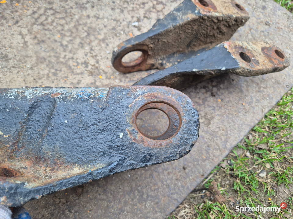 Wspornik cięgła dolnego podnośnika Ursus C330 małopolskie sprzedam