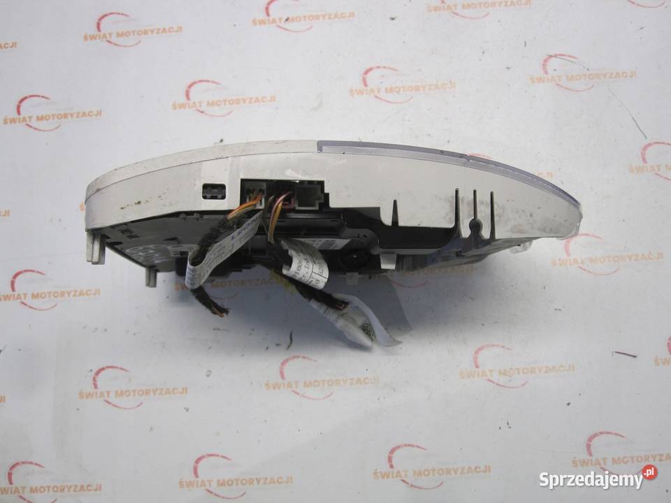 MERCEDES W245 I LIFT lampka podsufitki osobowe Kielce