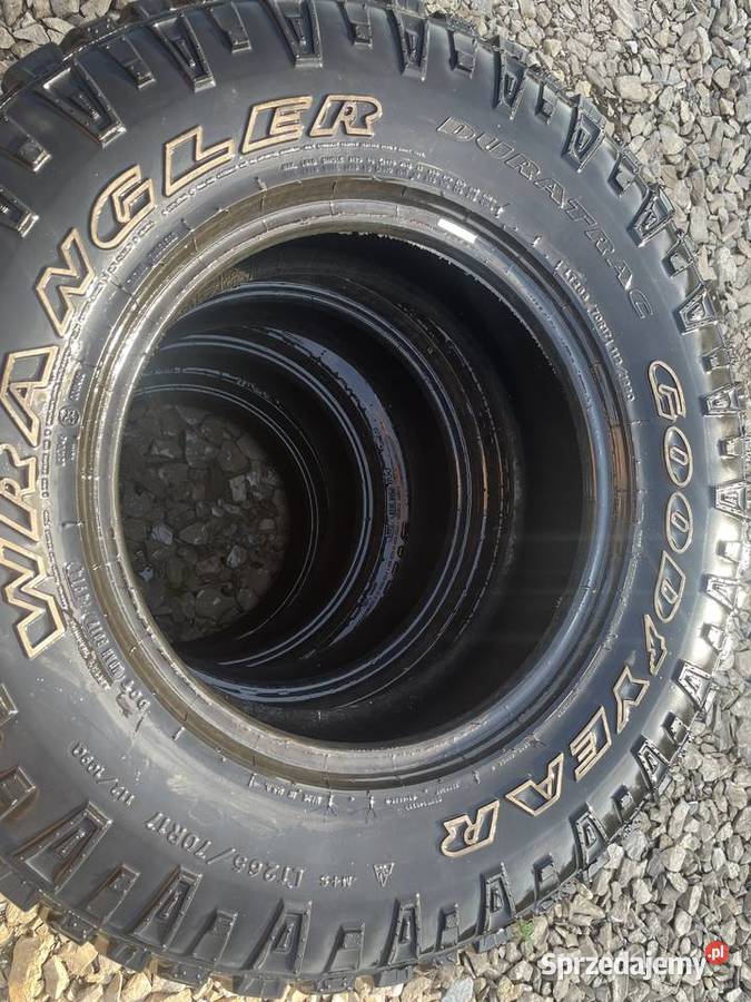 Opony Goodyear Wrangler Duratrac RT 26570R17 małopolskie sprzedam