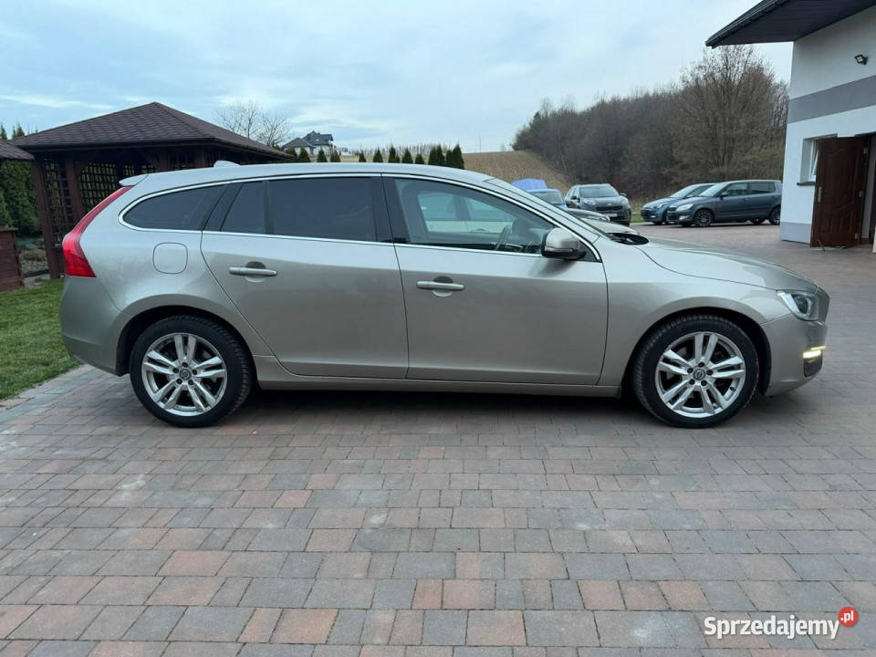 Volvo V60 Perfekcyjny Automat Bezwypadkowy I ESP Rzeszów