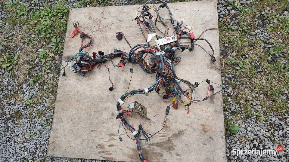 Lancia delta 18 I wiązka komory silnika i inne małopolskie Brzeszcze