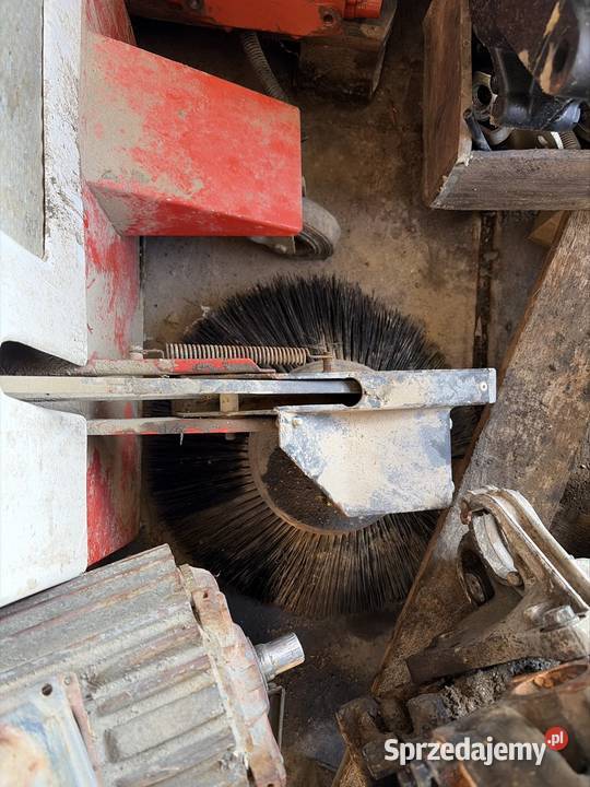 Zamiatarka spalinowa sprawna Gromnik