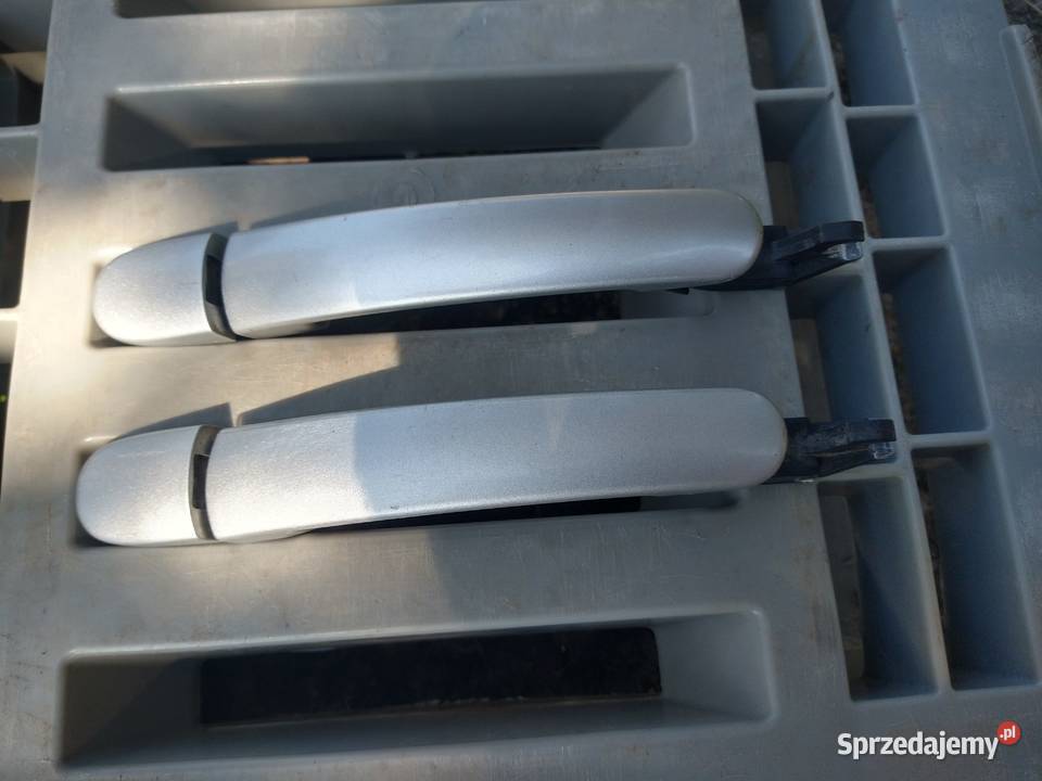 Klamka Zewnętrzna Kpl 3B0 837 207 VwSeatSkoda LP Karoseria sprzedam