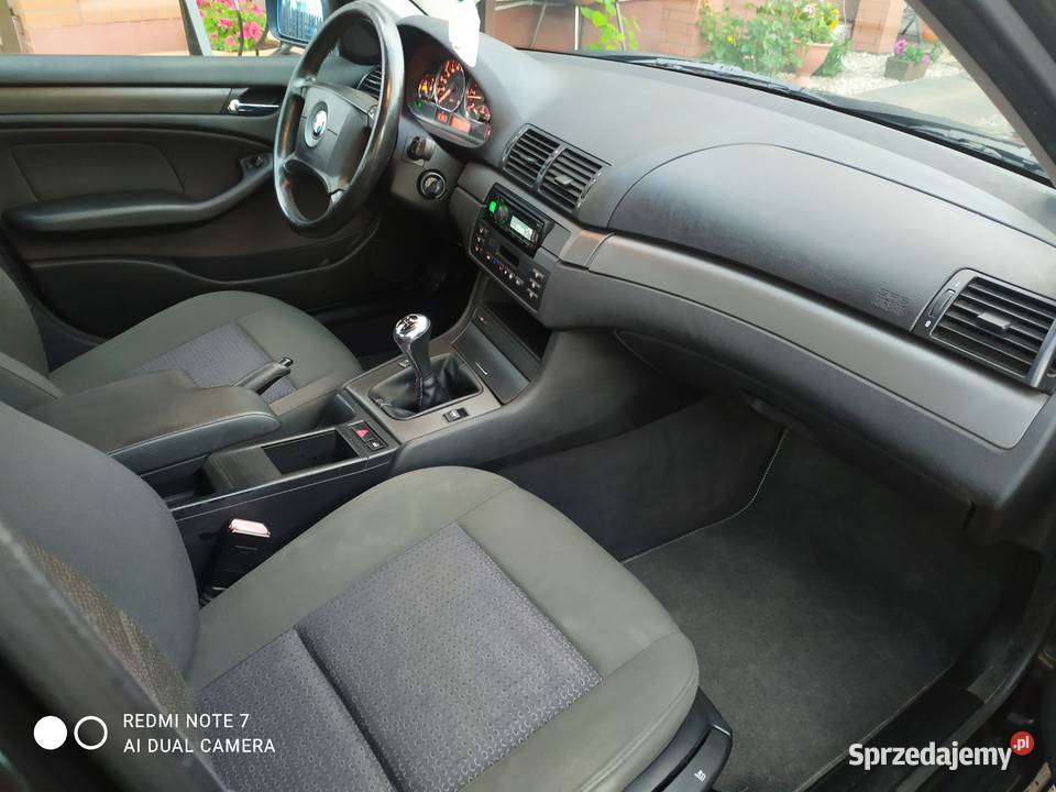 BMW e46 18 Benzyna Czarny Sedan 2003r Zadbana Toruń