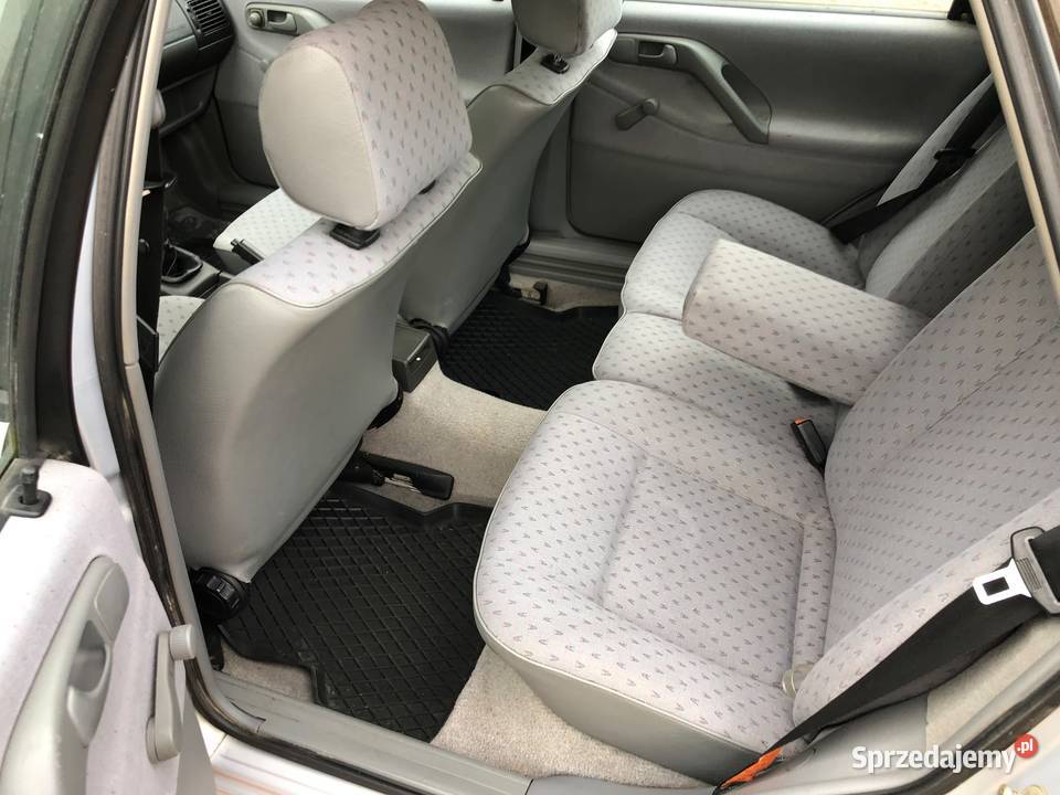 Volkswagen Passat B4 18 Benzyna sedan Dobra