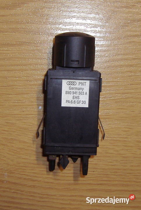 AUDI TT 8N WŁĄCZNIK OGRZEWANIA SZYBY TYŁ Części samochodowe śląskie Katowice