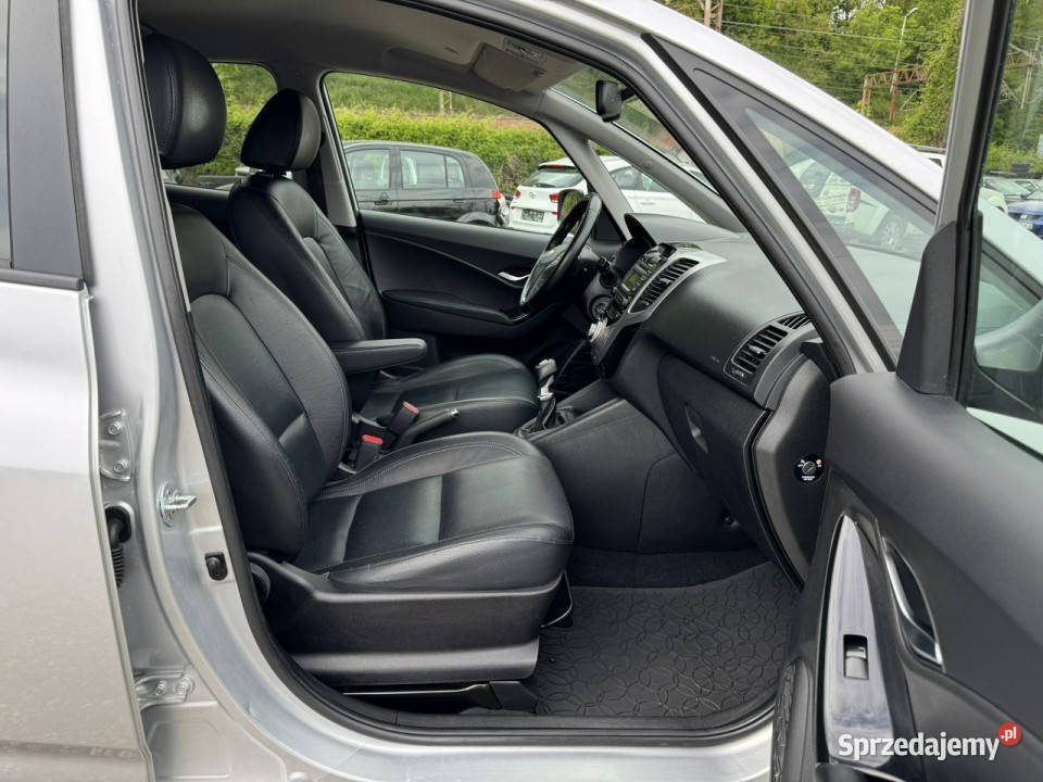 Hyundai ix20 14i90KlimatronikPDCSkórzana manualna ix20 Szczecin sprzedam