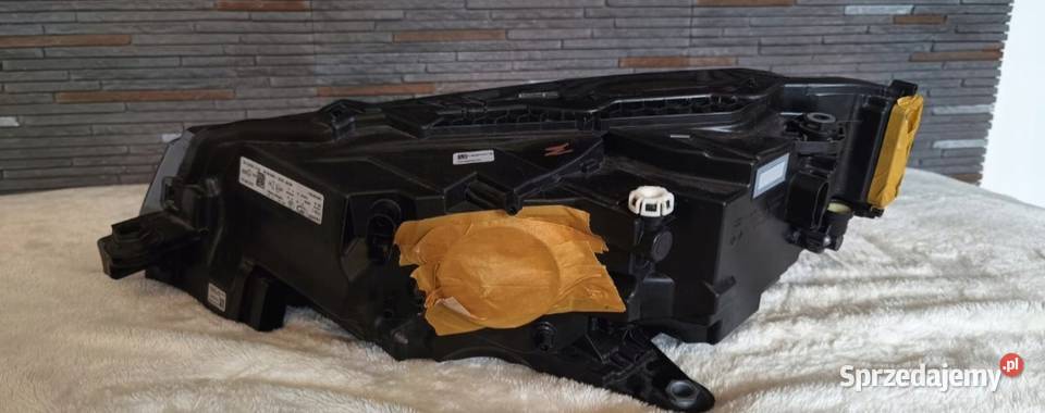 Skoda Superb 3V1941016E idealna Ciecierzyn