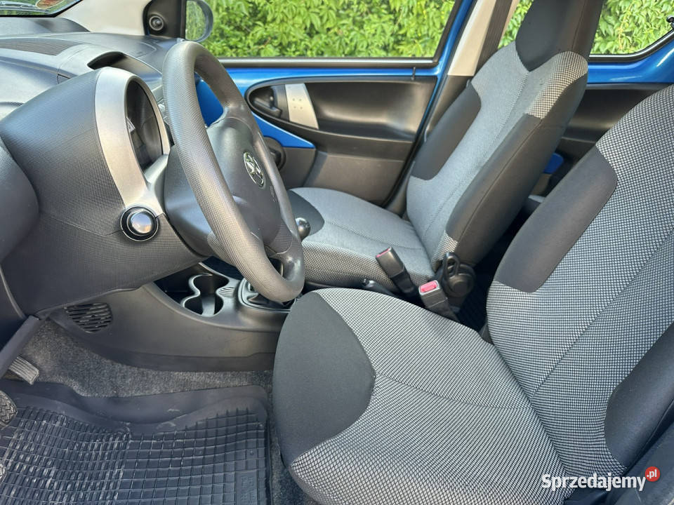 Toyota Aygo liftingu 5 drzwi niski Rok produkcji 2012