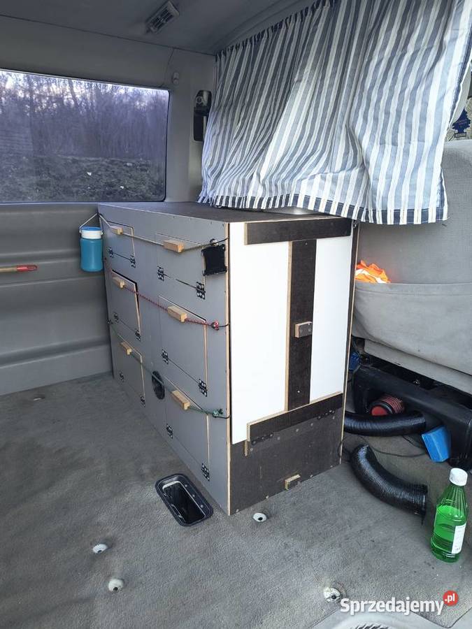 Sprzedam Volkswagen Caravelle webasto i meble śląskie Świętochłowice