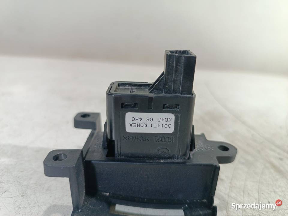 WŁĄCZNIK ŚWIATEŁ AWARYJNYCH MAZDA CX5 KD45664H0