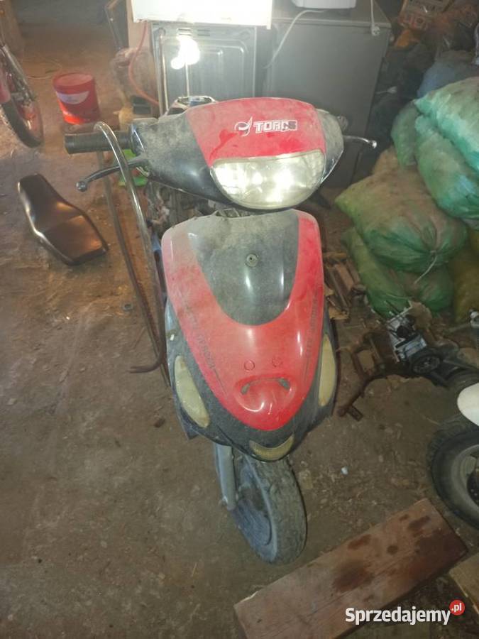 Skuter uszkodzony sprzedam