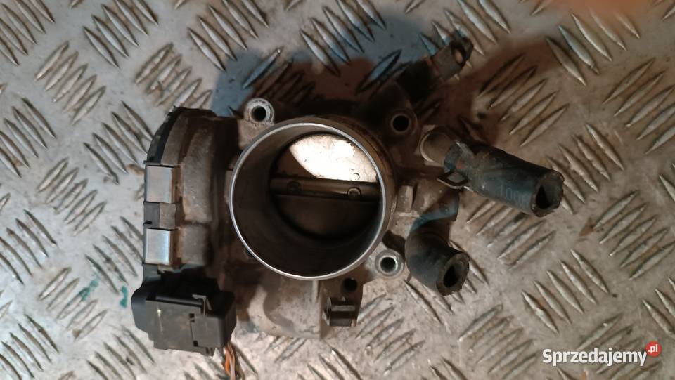351002B150 9590930008 Przepustnica Hyundai I30 Wał-Ruda sprzedam