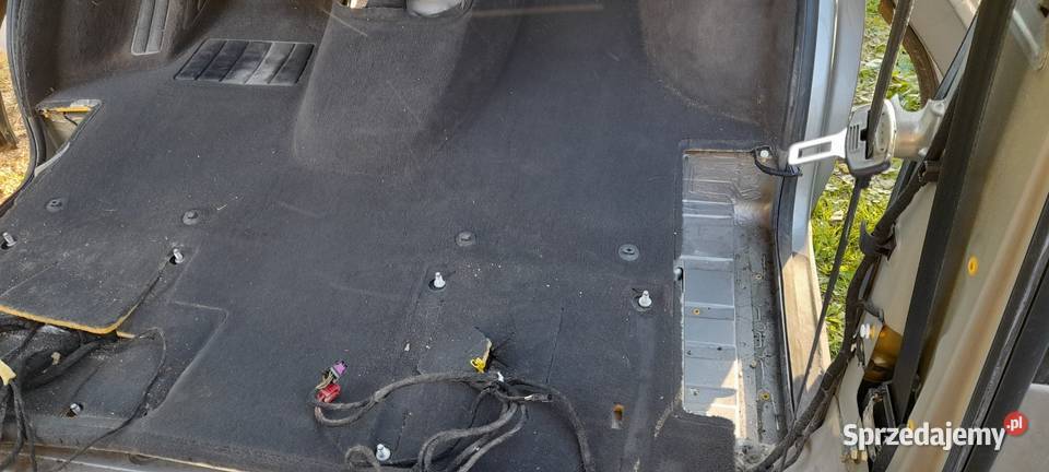 Vw t5 t6 multivan dywan czarny podloga Świebodzin sprzedam