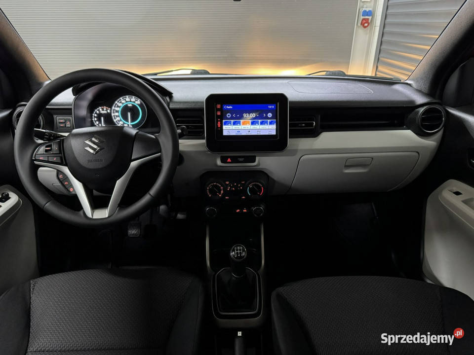 Suzuki Ignis 4x4 bezwypadkowy zero korozji Rok produkcji 2017 Chechło