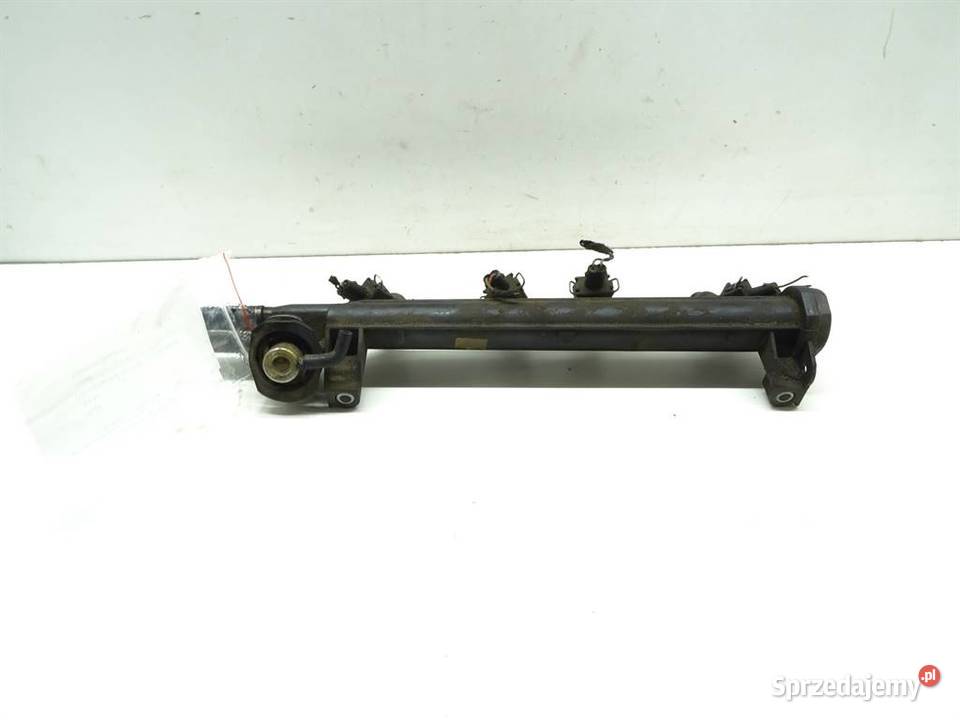 LISTWA WTRYSKOWA WTRYSKIWACZE AUDI A3 8L